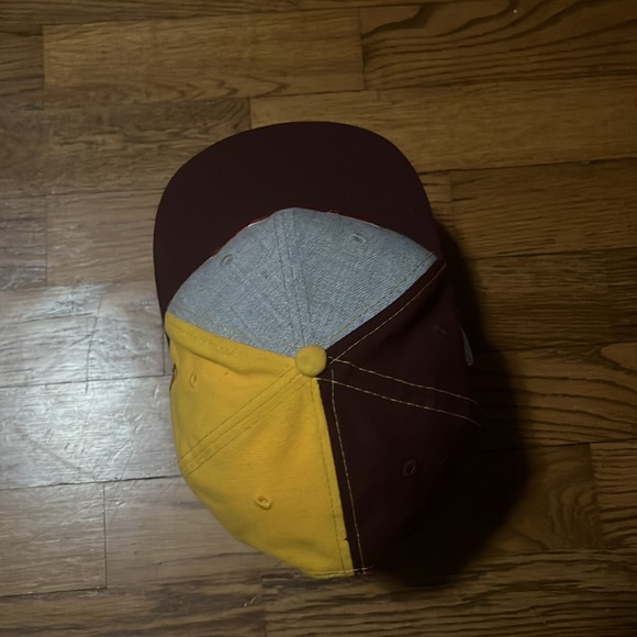 Cleveland Cavs Cavaliers Hat Maroon Yellow Gray Snapback 9Fifty New Era hat cap - Picture 7 of 11